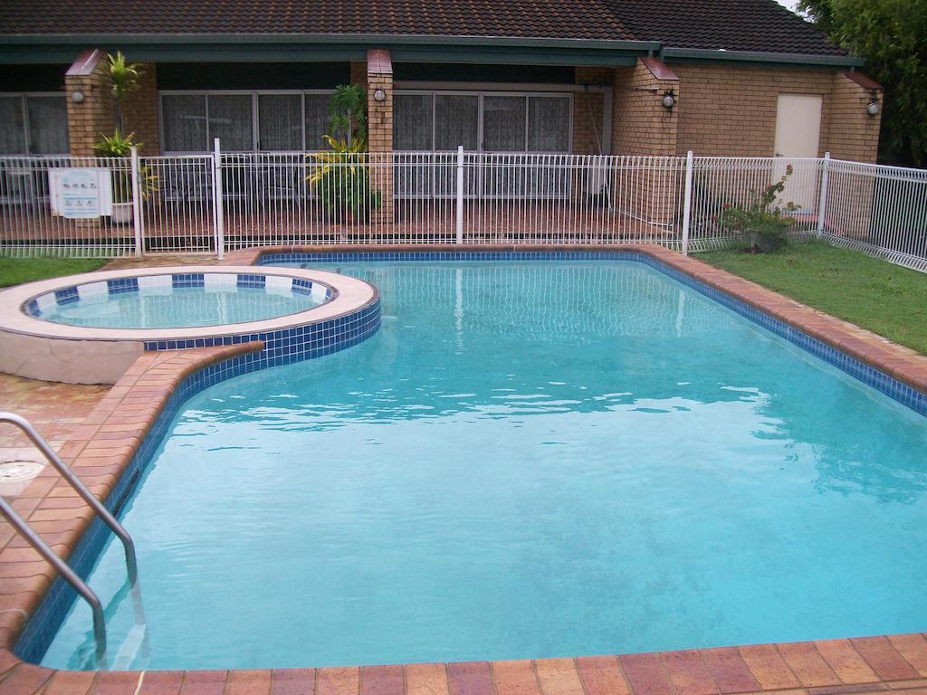 Sun Plaza Motel - Mackay Exterior photo