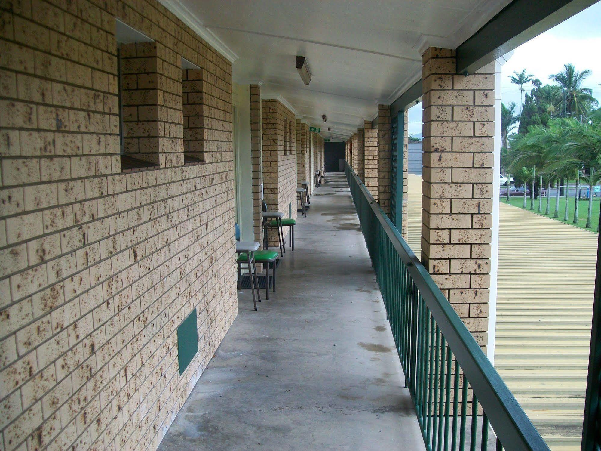 Sun Plaza Motel - Mackay Exterior photo